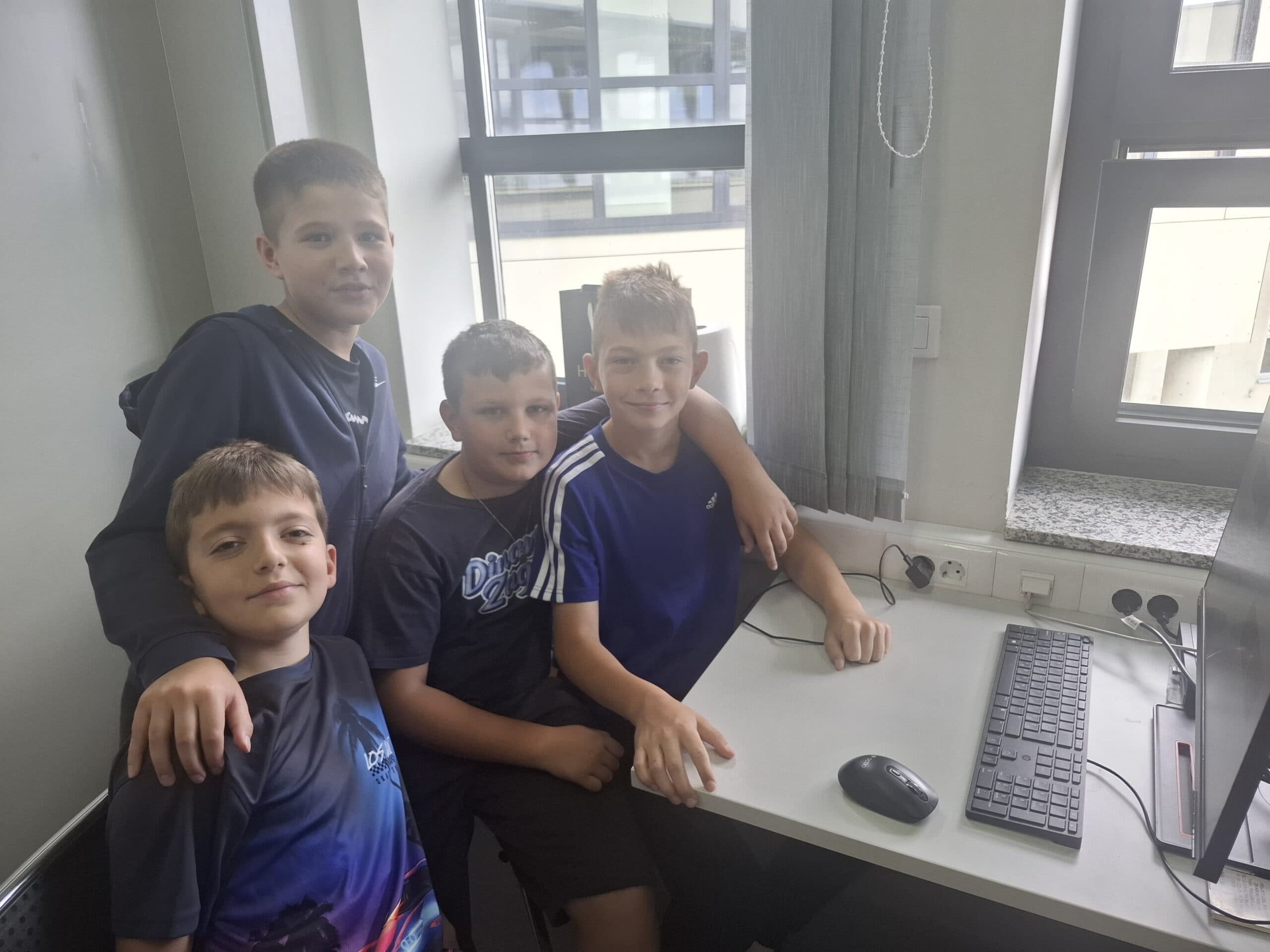 Snimka zaslona aplikacije Snađi se u 5-om!